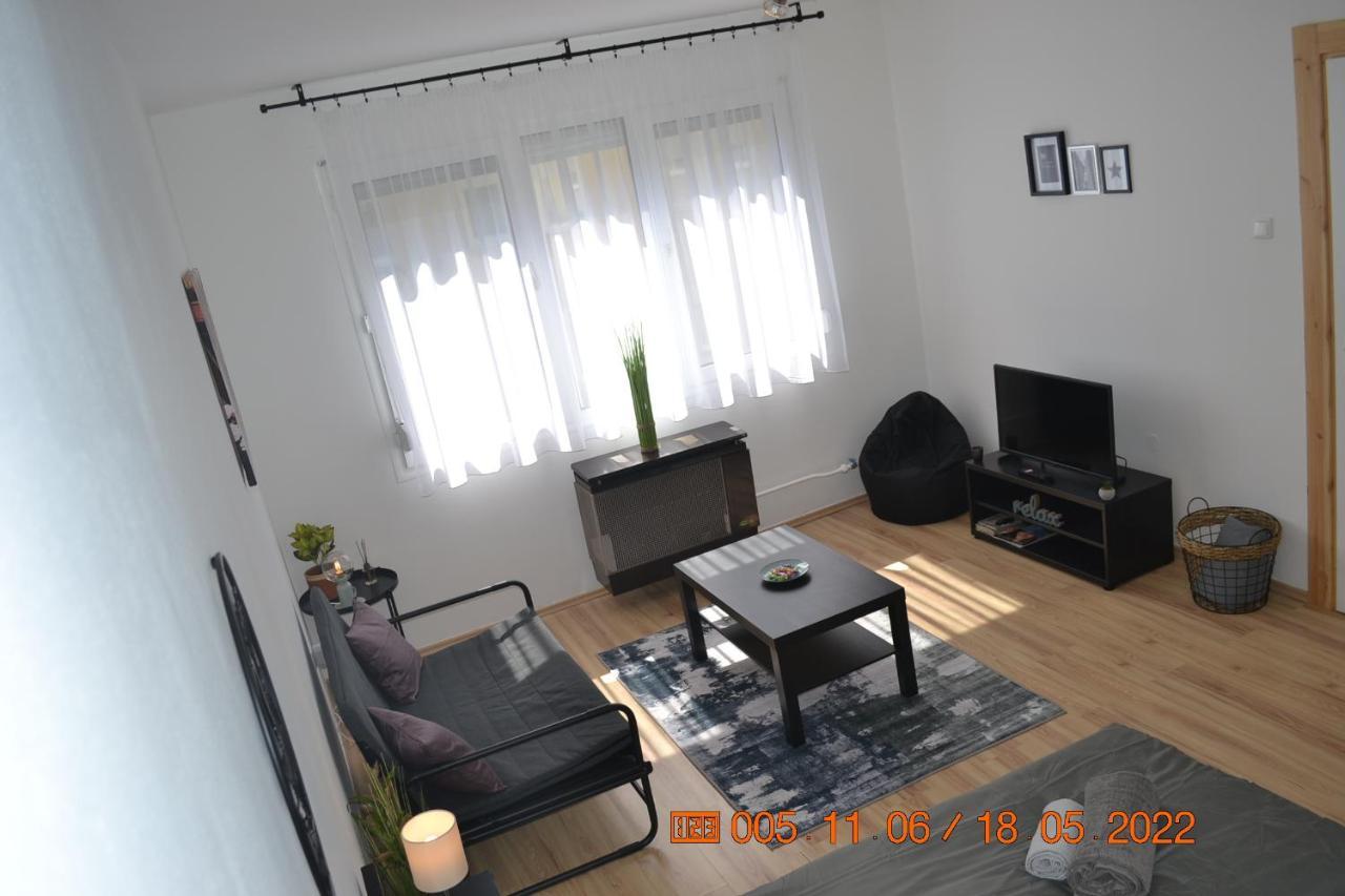Sziget Apartman Eger Exterior foto