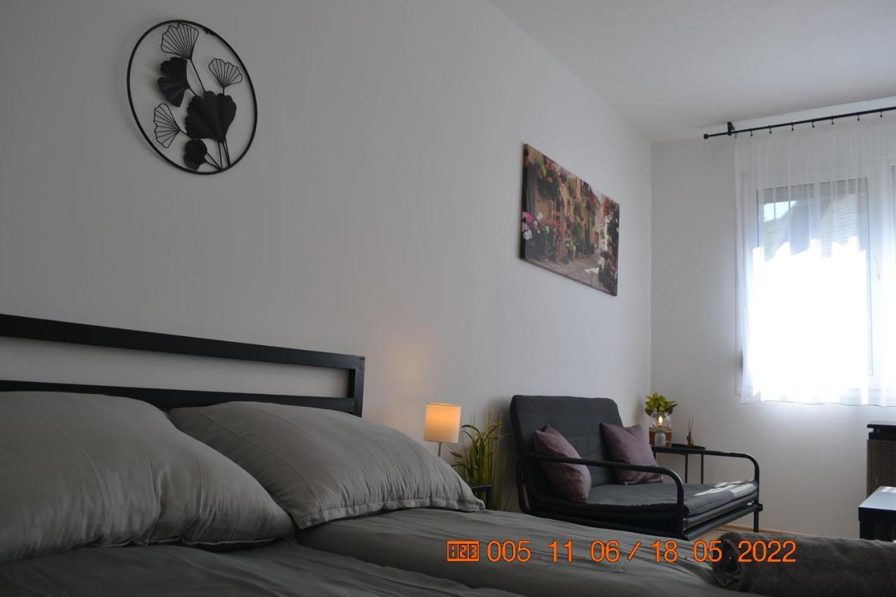 Sziget Apartman Eger Exterior foto